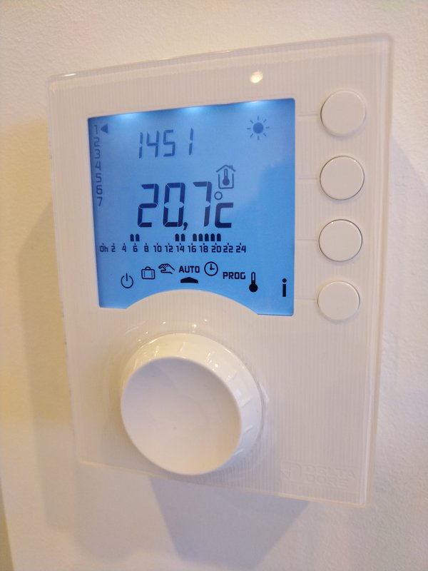 Thermostat programmable Delta Dore filaire